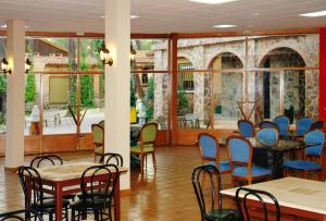 Restoran atau tempat lain untuk makan di Hotel Rural La villa Don Quijote
