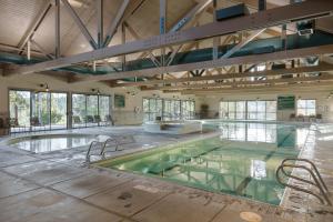 Bassein majutusasutuses Running Y Ranch Golf & Spa Resort või selle lähedal