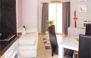 Fotografie z fotogalerie ubytování Beautiful Apartment In Denia With Wifi v destinaci Denia