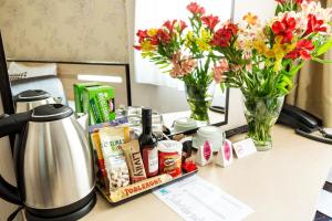 Coffee and tea making facilities at City Avenue Hotel by HMG-Free Parking-Free Wi-Fi