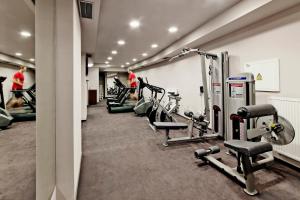 O centro de fitness e/ou as comodidades de fitness de Grandezza Hotel Luxury Palace