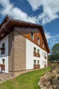 Das Gebäude in dem sich die Pension befindet