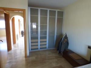 Fotografie z fotogalerie ubytování Chalet moderno con PISCINA en Calafell v destinaci Calafell