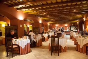 Gallery image of Hotel Duque de Najera in Rota