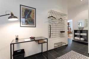 Kuchyň nebo kuchyňský kout v ubytování Vintage Design Apartment + 29 fotografií