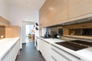 Kuchnia lub aneks kuchenny w obiekcie Vintage Design Apartment