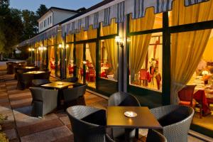 Lounge nebo bar v ubytování Villa Pace Park Hotel Bolognese