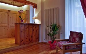 Posezení v ubytování Hotel Roseg