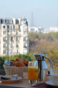 Gallery image of Hôtel Du Lion in Paris