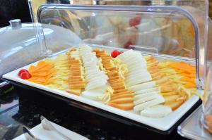 Makanan di atau di tempat lain dekat hotel