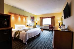 Μια τηλεόραση ή/και κέντρο ψυχαγωγίας στο Quality Inn Cromwell - Middletown