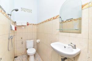 Bagno di RedDoorz Plus @ Singaraja