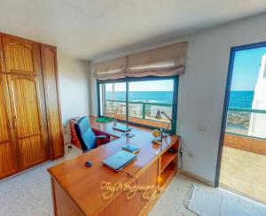 Naturlandskabet i nærheden af villaen + 35 billeder