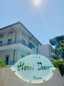 Certifikát, hodnocení, plakát nebo jiný dokument vystavený v ubytování Hotel Donegal