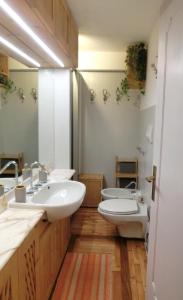 Kylpyhuone majoituspaikassa Bilocale Alberti - Gran Baita