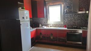 A kitchen or kitchenette at Holiday Home in Chalkidiki, Lakkoma