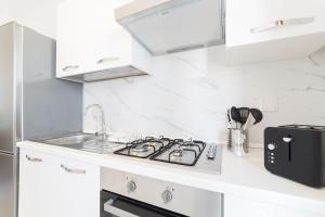 A kitchen or kitchenette at Hill's view terrace apartment