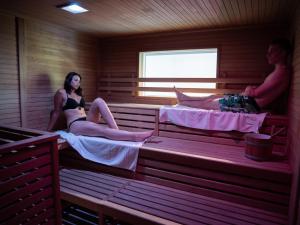Hostia v ubytovaní Hotel Almazzago