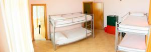 Galeri foto Luckyshine hostel di Vlore