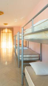 Galeri foto Luckyshine hostel di Vlore