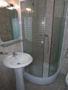 Ett badrum på Guest House Budva