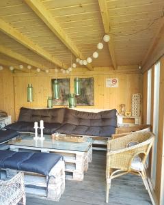 Posedenie v ubytovaní 4 STRONY ŚWIATA Pokoje i Apartamenty