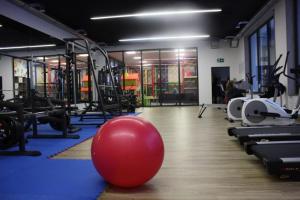 Posilňovňa alebo fitness centrum v ubytovaní Apartamenty Sunrise Kolobrzeg Podczele