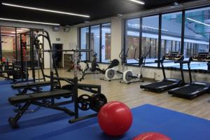 Posilňovňa alebo fitness centrum v ubytovaní Apartamenty Sunrise Kolobrzeg Podczele