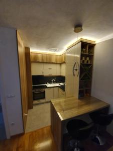 Cucina o angolo cottura di Apartman Lux Doboj