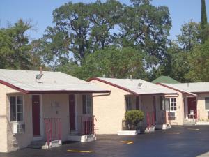Gallery image of Economy Inn Paso Robles in Paso Robles