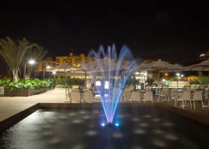 Bazén v ubytování EVIAN THERMAS RESIDENCE nebo v jeho okolí