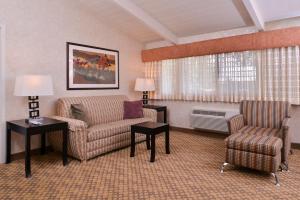 Posezení v ubytování Best Western Corte Madera Inn