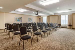 Konferenční prostory v ubytování Comfort Suites Baytown I - 10 + 21 fotografií