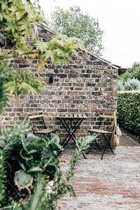 Zahrada ubytování Maison Francois + 12 fotografií
