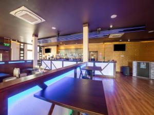 The swimming pool at or near OYO Osterley Park 