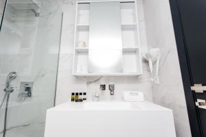 A bathroom at Crystal villas & suites