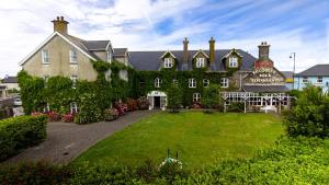 Gallery image of Kilcooly's Country House Hotel in Ballybunion