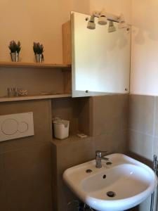 Kúpeľňa v ubytovaní Villa Carolea + 37 fotografií