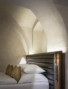 Letto o letti in una camera di Hotel Waldstein