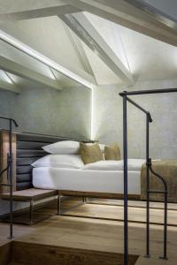 Letto o letti in una camera di Hotel Waldstein