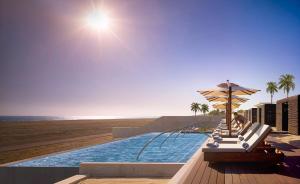 Bazén v ubytování Nobu Hotel Los Cabos nebo v jeho okolí