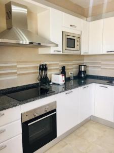 A kitchen or kitchenette at CASA RIBAS