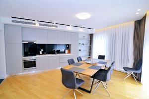 Gallery image of Apartments in Villa Ziza, rooftop swimming pool in Opatija