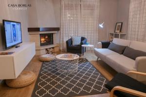 A television and/or entertainment centre at Casa Borlas