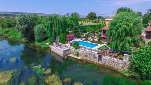 Bazen u ili blizu objekta Villa Old Garden +31 fotografija