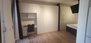 A bed or beds in a room at Downtown Vienna new built luxury suites