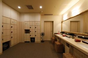 Onyado Nono Asakusa Natural Hot Spring的厨房或小厨房