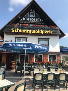 Restoran või mõni muu söögikoht majutusasutuses Hotel-Berggasthof Schwarzwaldperle