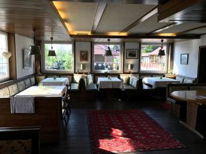 Istumisnurk majutusasutuses Hotel-Berggasthof Schwarzwaldperle
