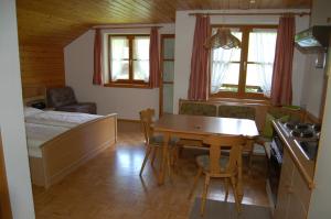 Fotografia z galérie ubytovania Appartements Karin Mitten im Grünen v destinácii Schoppernau